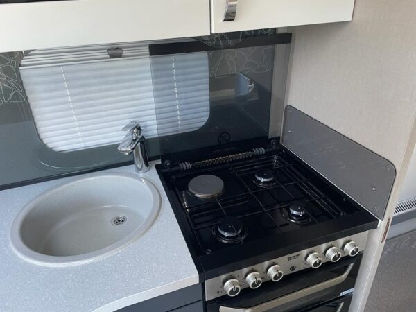 SWIFT ECCLES 580, Bj. 2018 NIEUWSTAAT, MOVER, DOUCHE, ZONNEPANEEL - Afbeelding 18