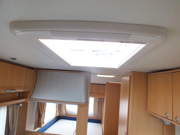 Beyerland Sprinter Sport 470 TKM, bj. 2008 met voortent - Afbeelding 17