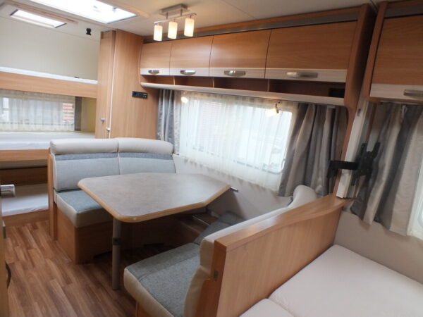 KNAUS Sudwind 500 FSK bj.2014, 7 slaapplaatsen, met VOORTENT - Afbeelding 11
