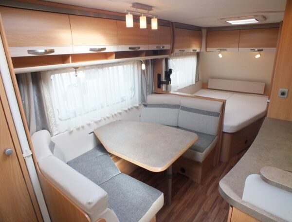 KNAUS Sudwind 500 FSK bj.2014, 7 slaapplaatsen, met VOORTENT - Afbeelding 12