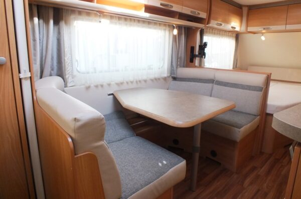 KNAUS Sudwind 500 FSK bj.2014, 7 slaapplaatsen, met VOORTENT - Afbeelding 13