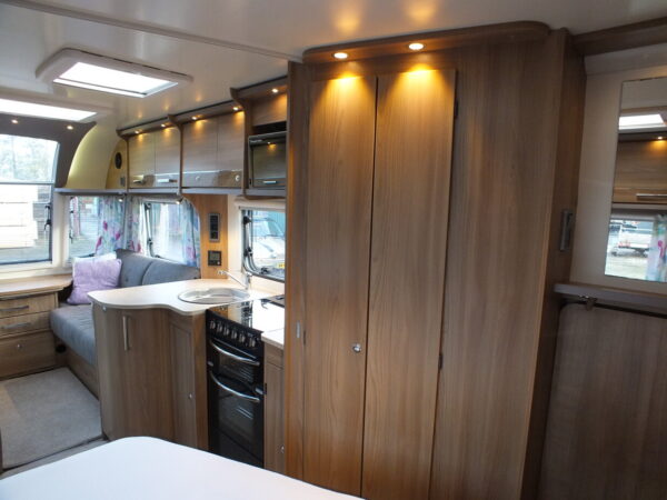 BAILEY PEGASUS VERONA bj.2016, met MOVER en DOUCHE - Afbeelding 14