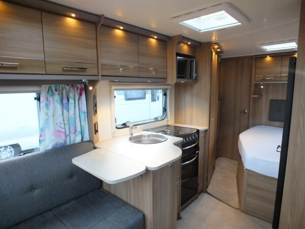 BAILEY PEGASUS VERONA bj.2016, met MOVER en DOUCHE - Afbeelding 13