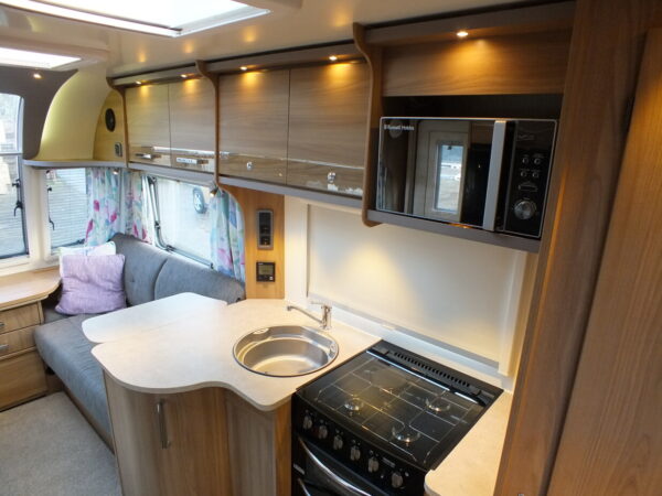BAILEY PEGASUS VERONA bj.2016, met MOVER en DOUCHE - Afbeelding 15