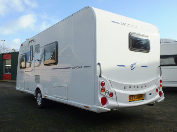 BAILEY PEGASUS VERONA bj.2016, met MOVER en DOUCHE - Afbeelding 3