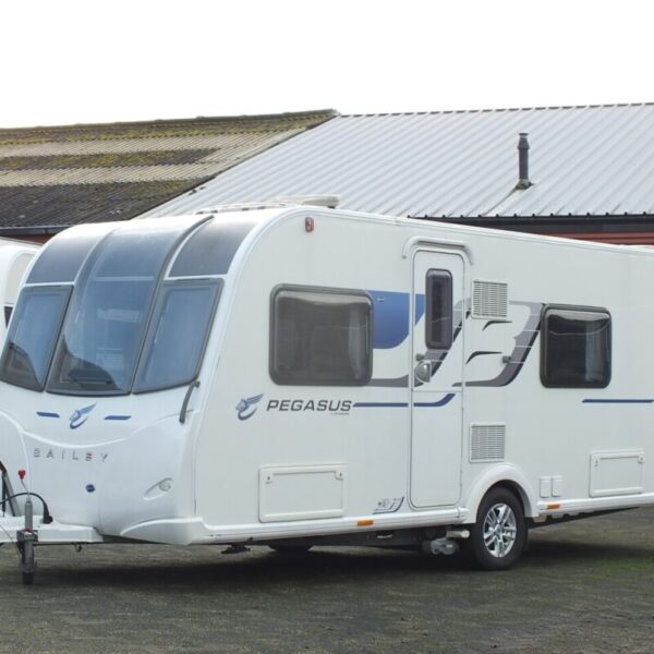 BAILEY PEGASUS VERONA bj.2016, met MOVER en DOUCHE