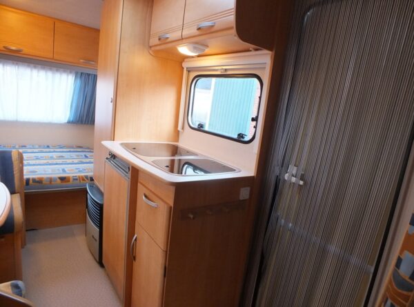 STERCKEMAN Starlett 470 PE bj.2006, 6 slaapplaatsen - Afbeelding 13