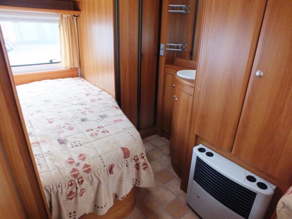 KNAUS Eurostar 650, bj.2000, 6 persoons, douche, voortent - Afbeelding 12