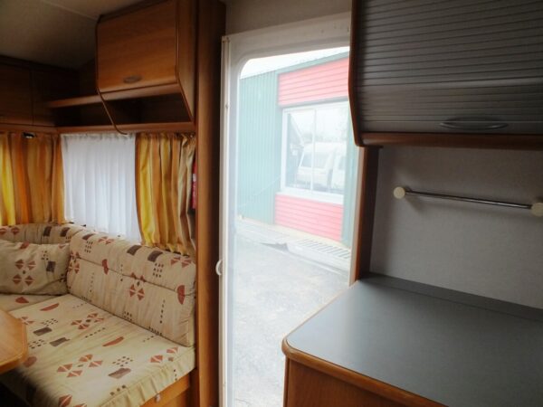 KNAUS Eurostar 650, bj.2000, 6 persoons, douche, voortent - Afbeelding 23