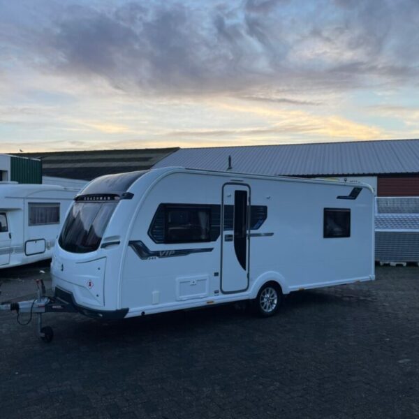 Coachman vip 545.BJ,2019 nieuwsaat, MOVER, QUEENSBED, DOUCHE