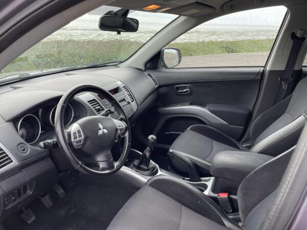 Mitsubishi Outlander 2.0 MPI 2WD 2010 Grijs - Afbeelding 9