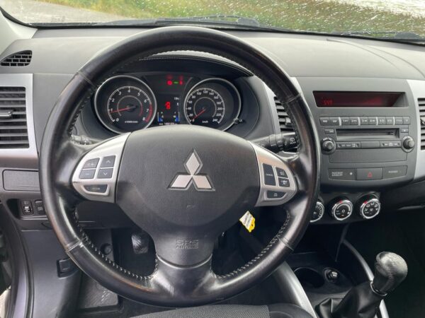 Mitsubishi Outlander 2.0 MPI 2WD 2010 Grijs - Afbeelding 8