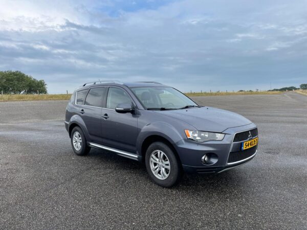 Mitsubishi Outlander 2.0 MPI 2WD 2010 Grijs