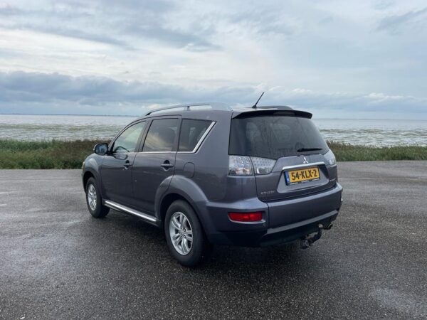 Mitsubishi Outlander 2.0 MPI 2WD 2010 Grijs - Afbeelding 5