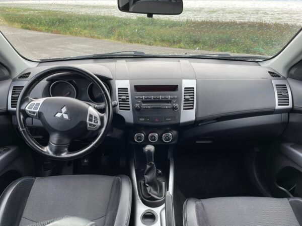 Mitsubishi Outlander 2.0 MPI 2WD 2010 Grijs - Afbeelding 15