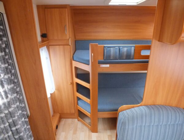 HOBBY De luxe Easy 560 KMFE bj.2006, KINDERKAMER, VOORTENT - Afbeelding 12