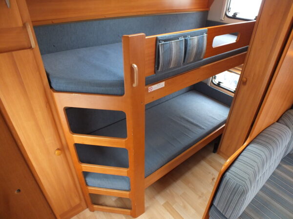 HOBBY De luxe Easy 560 KMFE bj.2006, KINDERKAMER, VOORTENT - Afbeelding 13
