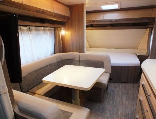 HOBBY De Luxe 545 KMFE bj.2014, met AIRCO, MOVER, VOORTENT - Afbeelding 11