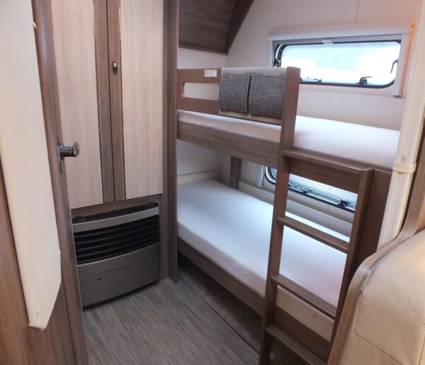 HOBBY De Luxe 545 KMFE bj.2014, met AIRCO, MOVER, VOORTENT - Afbeelding 12