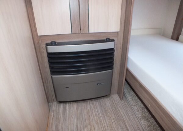 HOBBY De Luxe 545 KMFE bj.2014, met AIRCO, MOVER, VOORTENT - Afbeelding 29