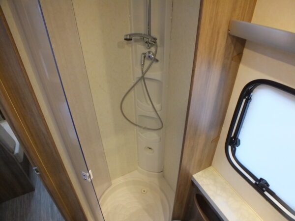 HOBBY De Luxe 545 KMFE bj.2014, met AIRCO, MOVER, VOORTENT - Afbeelding 22