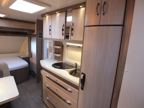 HOBBY De Luxe 545 KMFE bj.2014, met AIRCO, MOVER, VOORTENT - Afbeelding 15