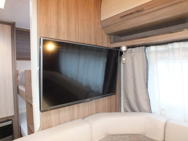 HOBBY De Luxe 545 KMFE bj.2014, met AIRCO, MOVER, VOORTENT - Afbeelding 23