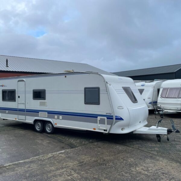 Hobby Prestige 650 UMFE. bj, 2003 met DOUCHE en LUIFEL