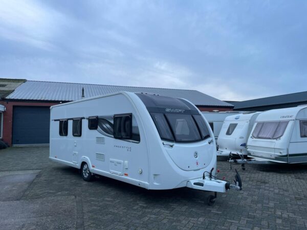 SWIFT FREESTYLE SE 54EB. bj, 2019 Met VOORTENT en MOVER - Afbeelding 2