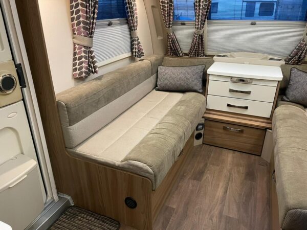 SWIFT FREESTYLE SE 54EB. bj, 2019 Met VOORTENT en MOVER - Afbeelding 18
