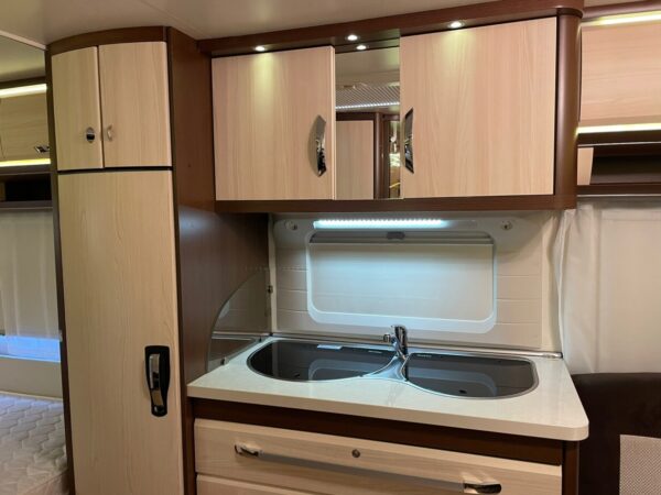 Hobby Prestige 560WLU bj,2014 Met LUIFEL douche TOPSTAAT - Afbeelding 19
