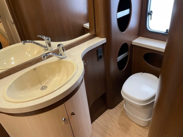 Hobby Prestige 560WLU bj,2014 Met LUIFEL douche TOPSTAAT - Afbeelding 24