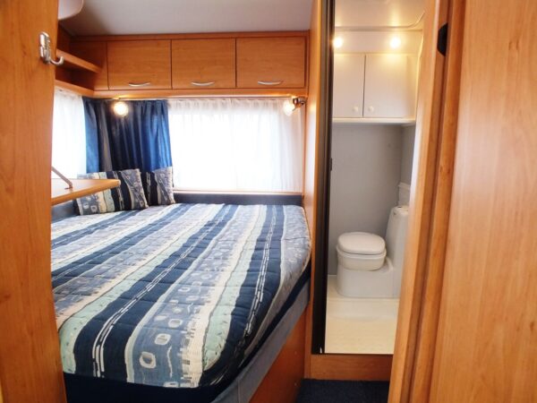 KNAUS Blue Line 500 TM bj.2000, KINDERKAMER, DOUCHE VOORTENT - Afbeelding 8