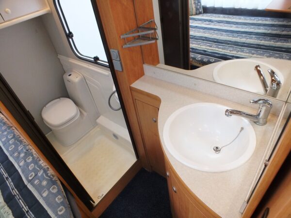 KNAUS Blue Line 500 TM bj.2000, KINDERKAMER, DOUCHE VOORTENT - Afbeelding 26