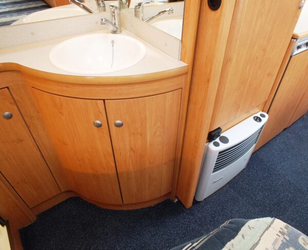 KNAUS Blue Line 500 TM bj.2000, KINDERKAMER, DOUCHE VOORTENT - Afbeelding 25