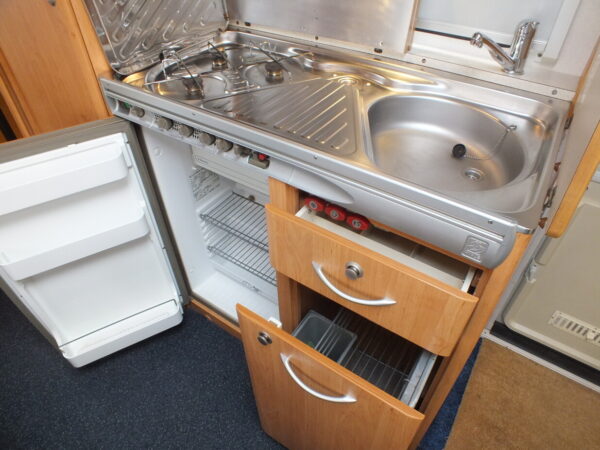 KNAUS Blue Line 500 TM bj.2000, KINDERKAMER, DOUCHE VOORTENT - Afbeelding 22