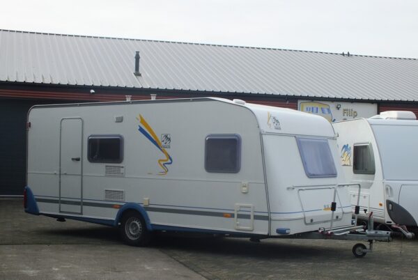 KNAUS Blue Line 500 TM bj.2000, KINDERKAMER, DOUCHE VOORTENT