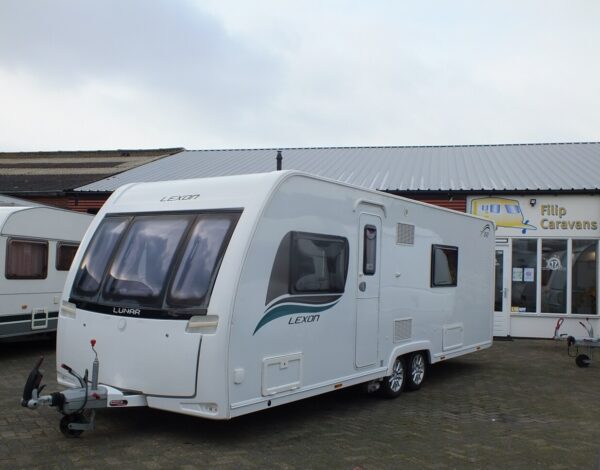 LUNAR Lexon 640 bj.2015, MOVER, DOUCHE, VOORTENT