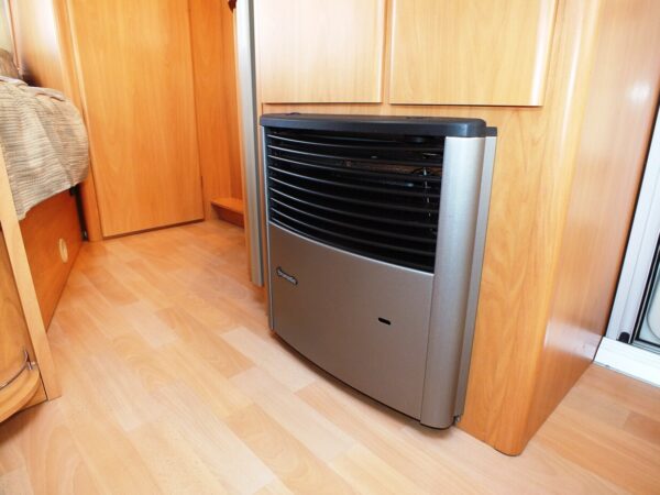 CHATEAU Calista Mon Reve 450 UHF bj.2006, MOVER, VOORTENT - Afbeelding 24