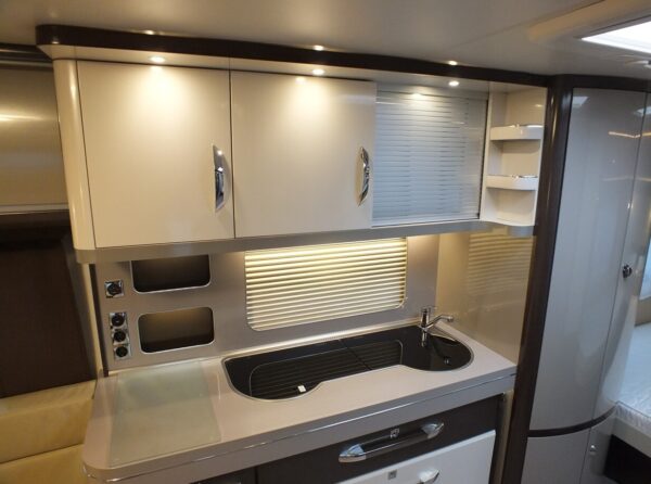 HOBBY Premium 560 UL bj.2018, ALDE, MOVER, VOORTENT, LEER - Afbeelding 13