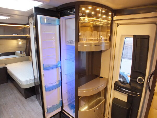 HOBBY Premium 560 UL bj.2018, ALDE, MOVER, VOORTENT, LEER - Afbeelding 19