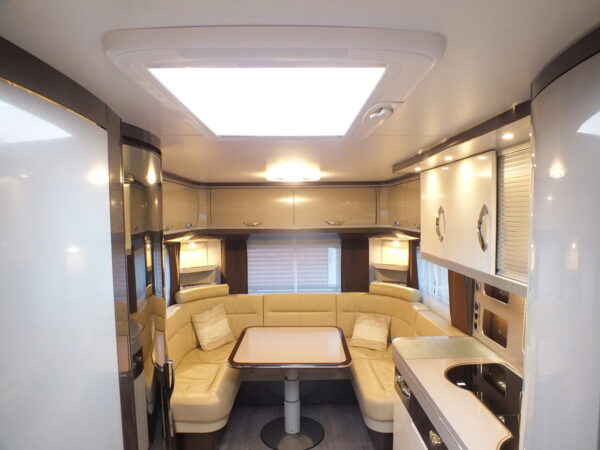 HOBBY Premium 560 UL bj.2018, ALDE, MOVER, VOORTENT, LEER - Afbeelding 5