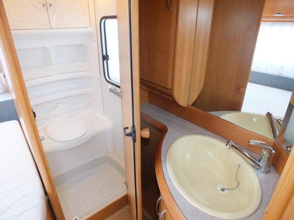 HOBBY Excellent Easy 540 UFE bj.2005, AIRCO, MOVER, VOORTENT - Afbeelding 23