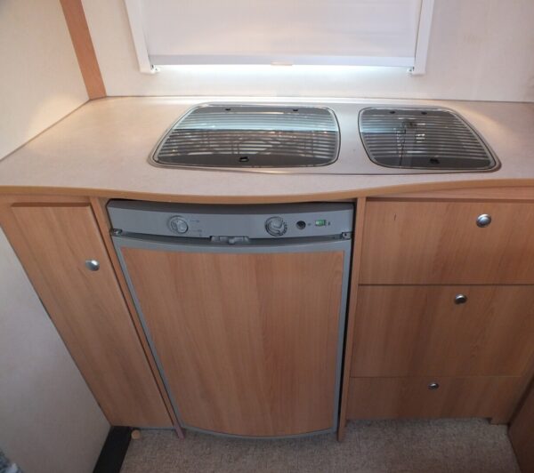 STERCKEMAN Evolution 450 CP bj.2013, QUEENSBED, ACCU, DOUCHE - Afbeelding 14