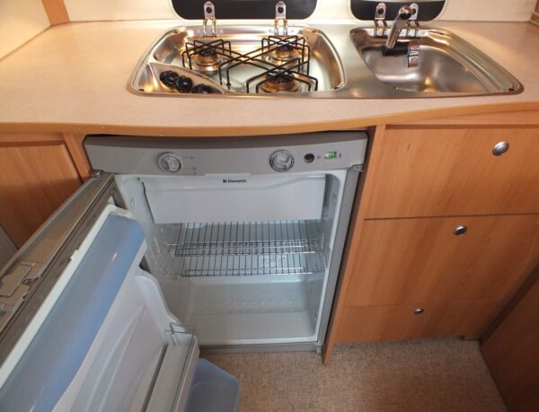 STERCKEMAN Evolution 450 CP bj.2013, QUEENSBED, ACCU, DOUCHE - Afbeelding 17
