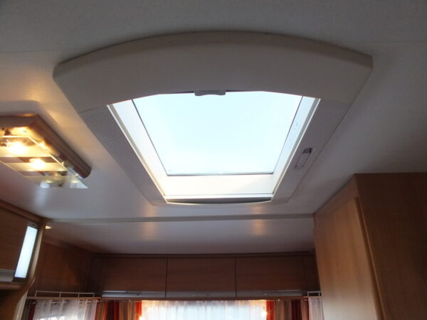 STERCKEMAN Evolution 450 CP bj.2013, QUEENSBED, ACCU, DOUCHE - Afbeelding 25