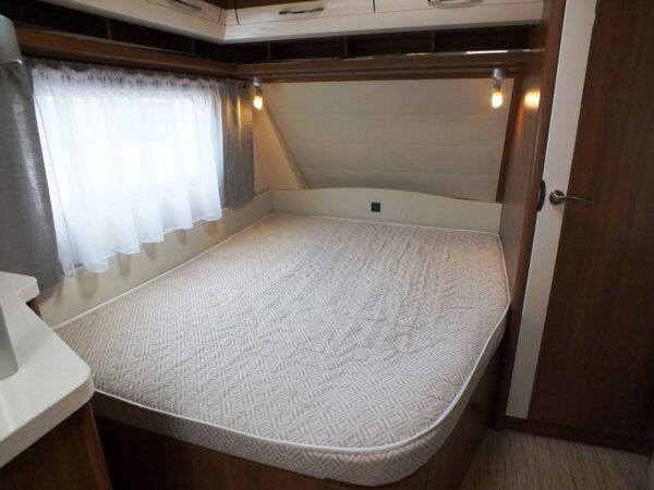Hobby Vip 645 UMFE BJ. 2015 MIDDENZIT, VOORTENT en MOVER - Afbeelding 27