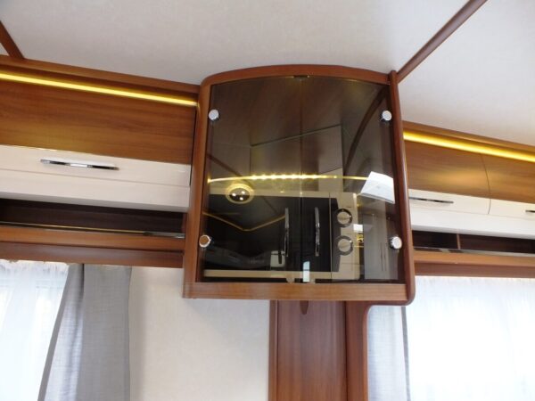 Hobby Vip 645 UMFE BJ. 2015 MIDDENZIT, VOORTENT en MOVER - Afbeelding 52