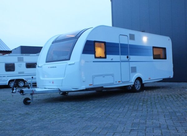 ADRIA Altea DART 622, bj.2021, met QUEENSBED, DOUCHECABINE en MOVER