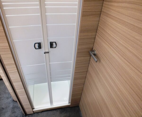 ADRIA Altea DART 622, bj.2021, met QUEENSBED, DOUCHECABINE en MOVER - Afbeelding 25